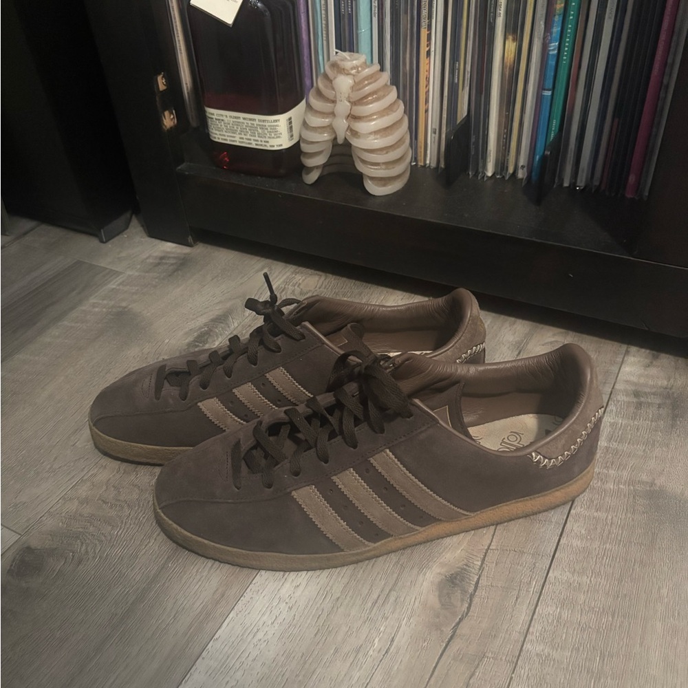 Adidas Originals Yabisah Brown Sz 11.5 US